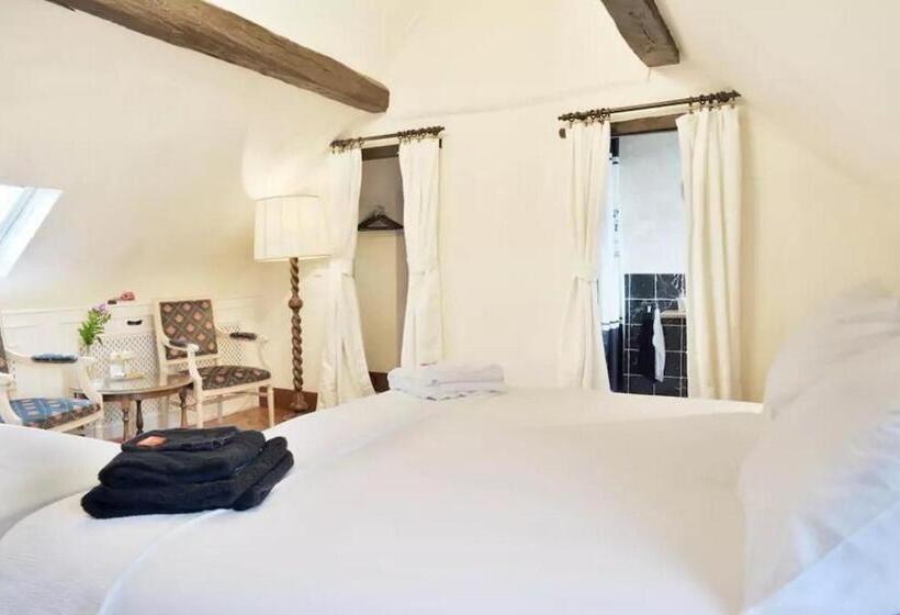 Quarto Familiar, Artagnan