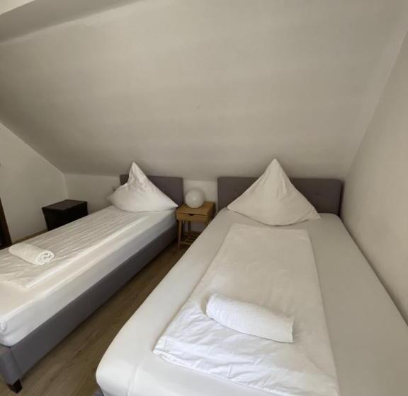 스탠다드 룸, & Hostel Albstadt