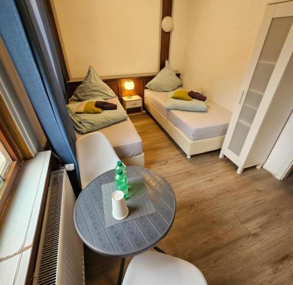 스탠다드 룸, & Hostel Albstadt