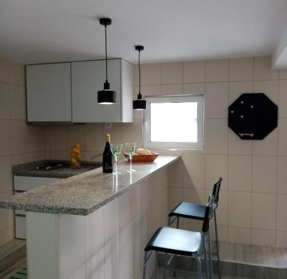 آپارتمان 1 خوابه, Casa Do Soito