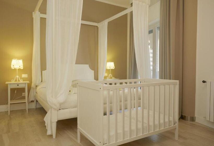 اتاق لوکس با بالکن, B&b Mondello Design