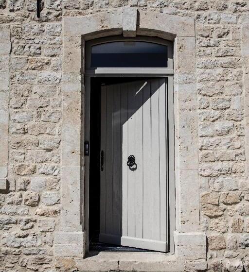 Quarto Deluxe, La Maison En Pierre