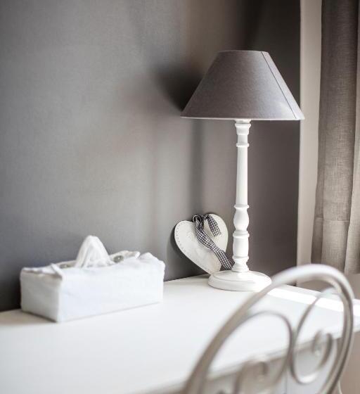 Quarto Deluxe, La Maison En Pierre