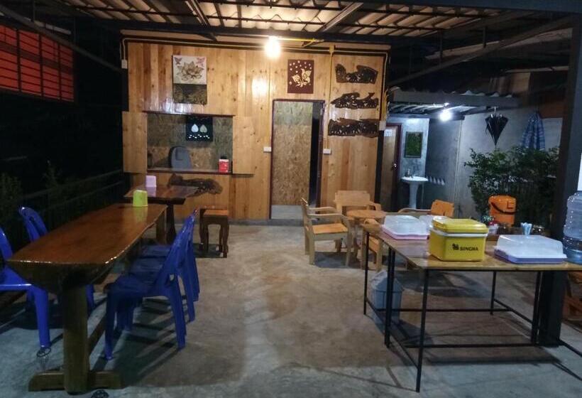기본룸, Ban Suan Sukjai Mae Sariang