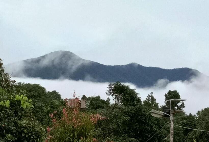 발코니 디럭스 룸, Ban Suan Sukjai Mae Sariang