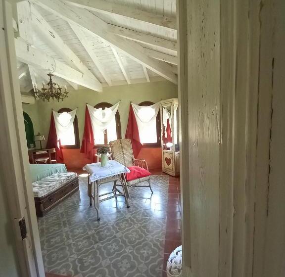 Quarto Estandar com Vistas, La Casa Rosa
