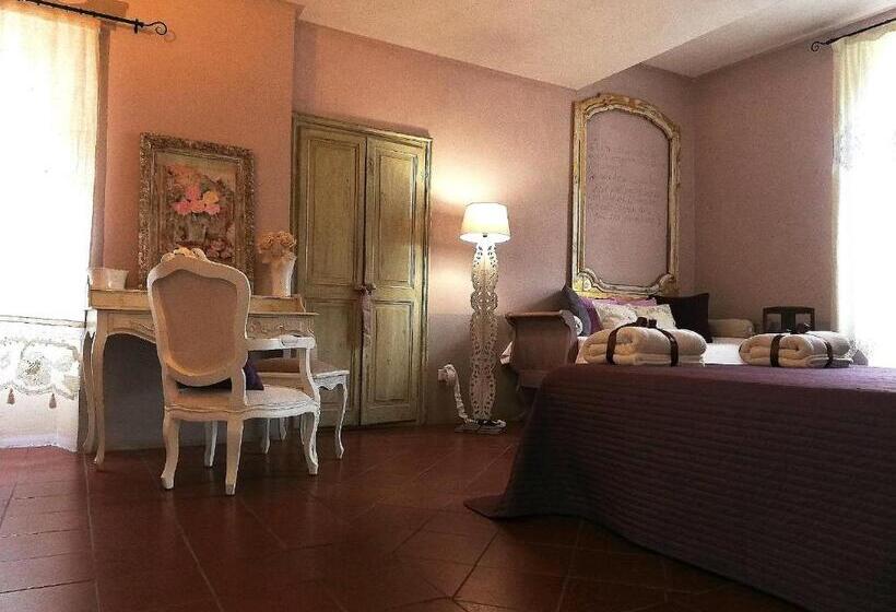 Quarto Familiar Deluxe, La Casa Rosa