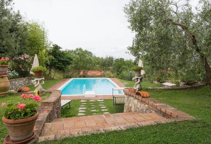 خانه 2 خوابه, Agriturismo Lo Strettoio