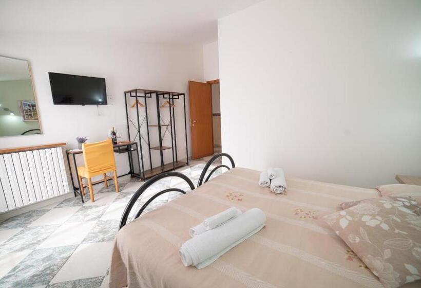 Номер Стандарт с Балконом, B&b Belvedere