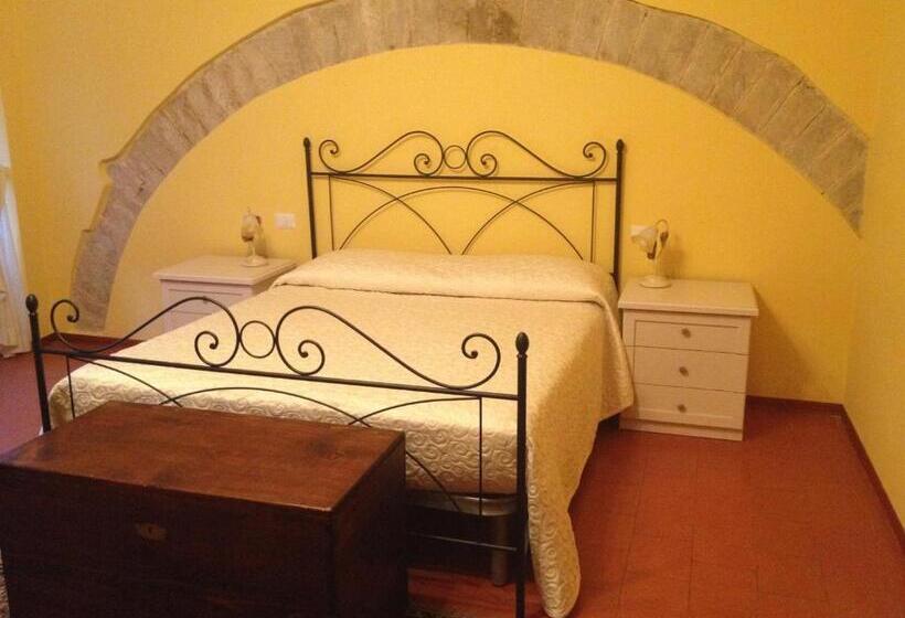 اتاق استاندارد, B&b La Dimora Del Capitano