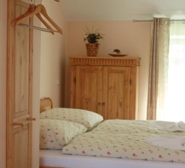 Одноместный Номер Вид на Сад, Café Im Hof  Bed & Breakfast