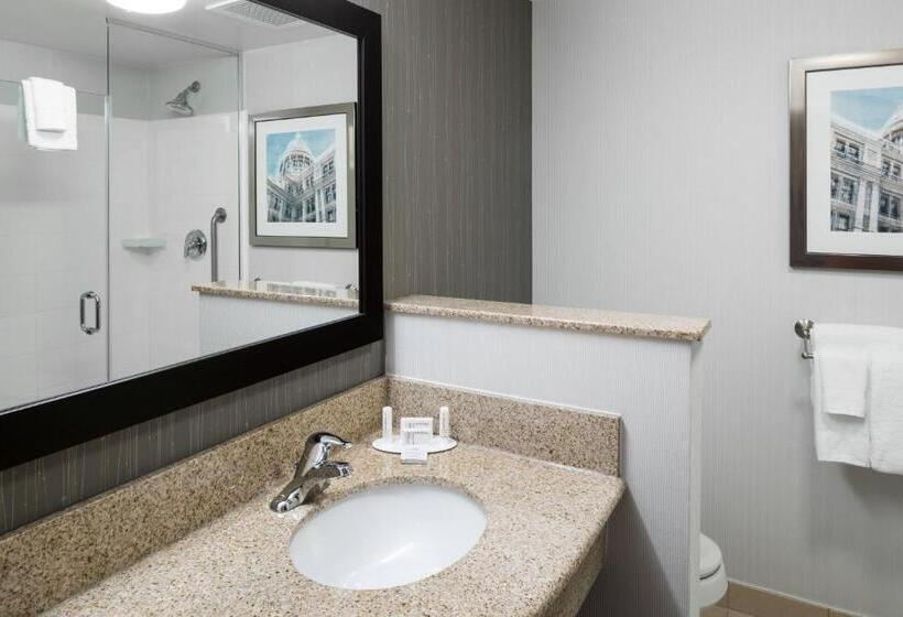 חדר סטנדרט מותאם לאדם עם מוגבלויות, Courtyard By Marriott Austin Parmer Tech Ridge