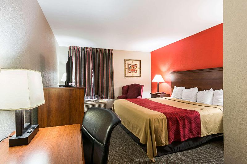 Номер Стандарт Адаптированный для Инвалидов, Holiday Inn London   Whitechapel, An Ihg