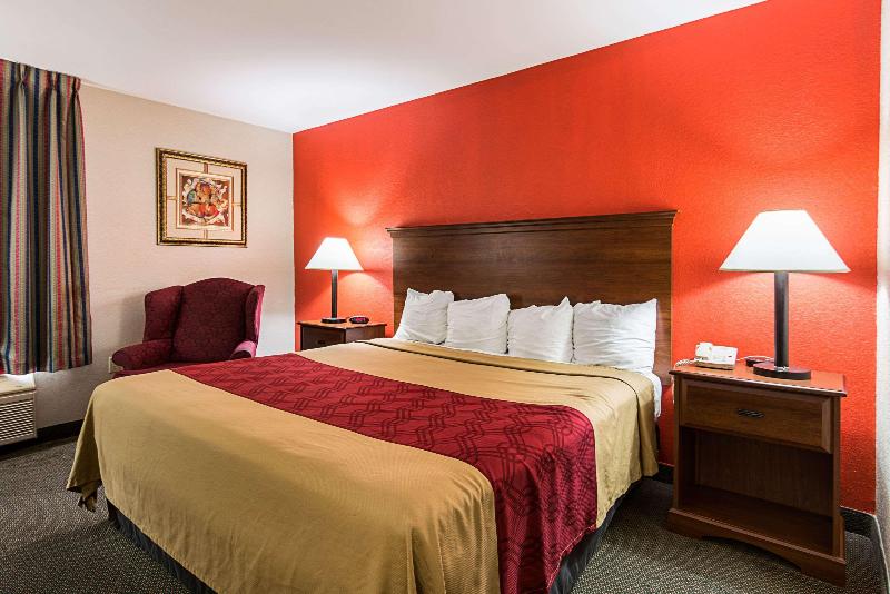 Номер Стандарт Адаптированный для Инвалидов, Holiday Inn London   Whitechapel, An Ihg