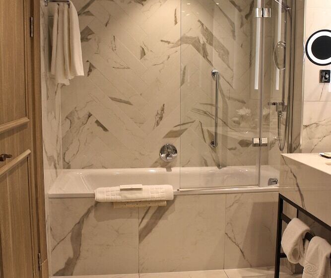 Номер Executive, The Grand, York