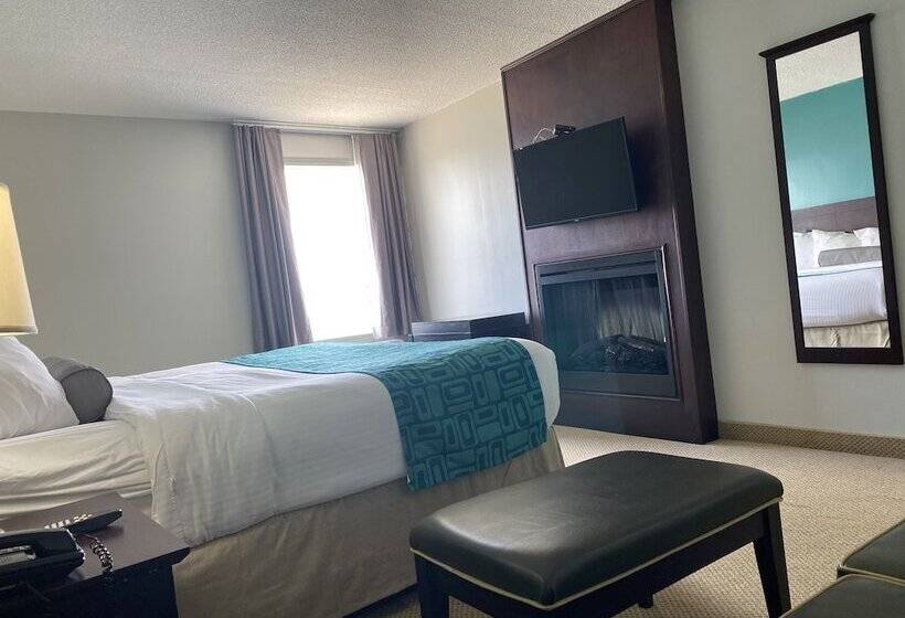 Люкс, Travelodge By Wyndham Miramichi New Brunswick