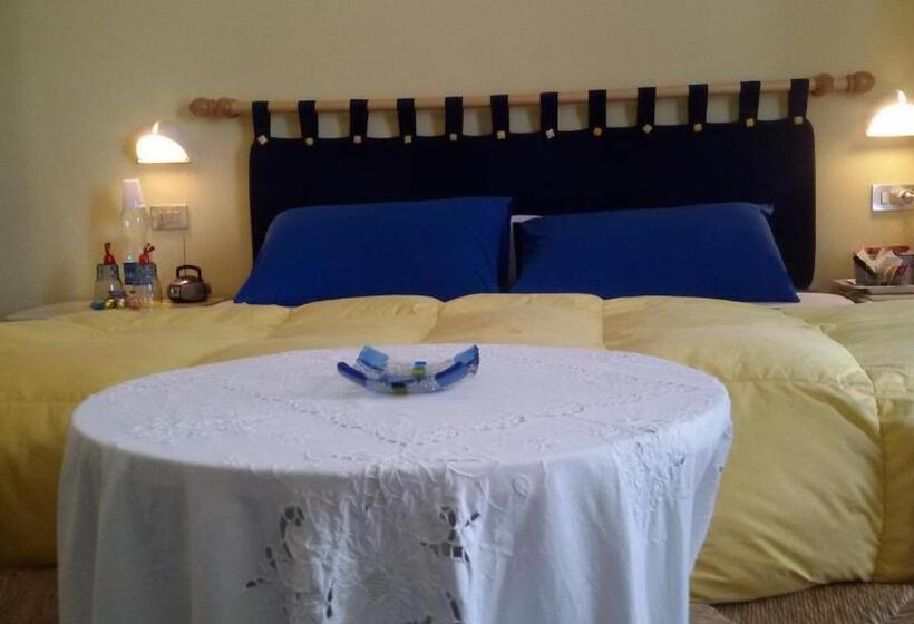 Трехместный Номер Стандарт Вид на Сад, B&b Il Giardino