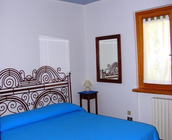 Standard room with outdoor bath, La Casa Dei Boschi