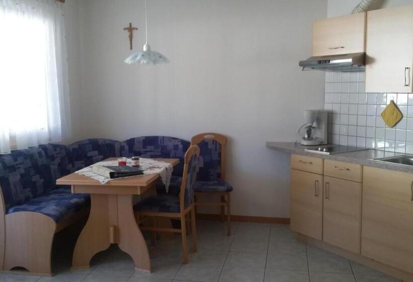 Апартаменты 1 Спальня с Террасой, Roanerhof