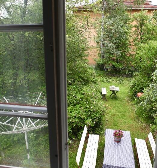 Апартаменты 2 Спальни, Prästgatanett Apartments