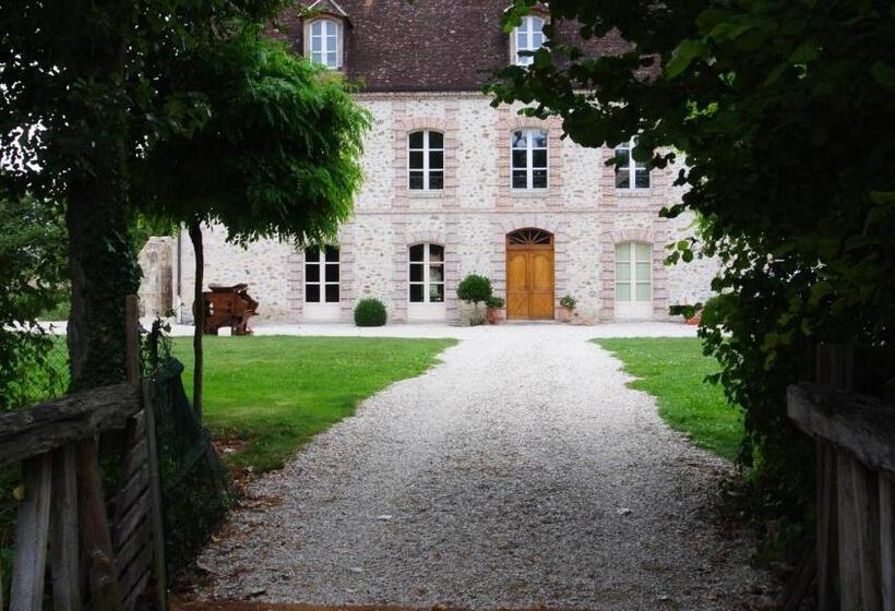 Номер Стандарт Вид на Сад, Le Château De Mon Père