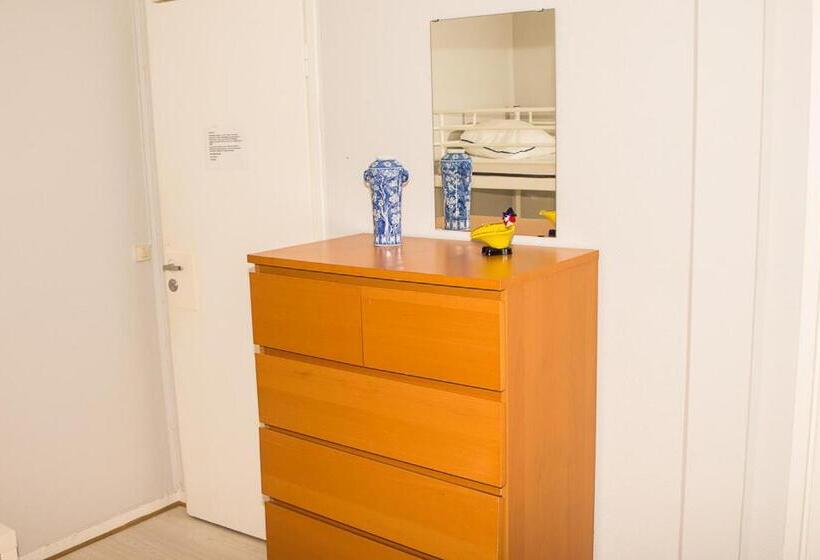 Номер Стандарт Четырехместный Совместный Санузел, Guest House Tullgatan 24