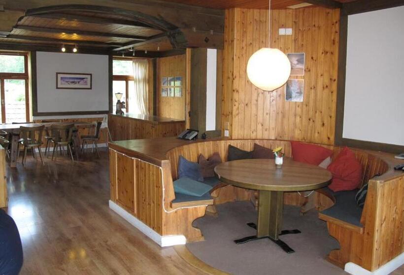 一居室别墅, The Lodge