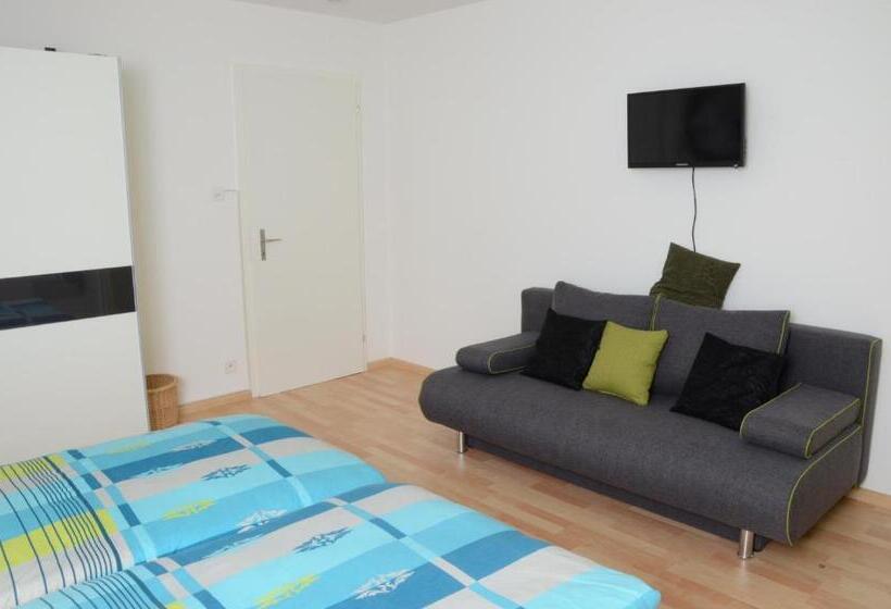 آپارتمان 2 خوابه با بالکن, Guesthouse Casa Esperanza Basel