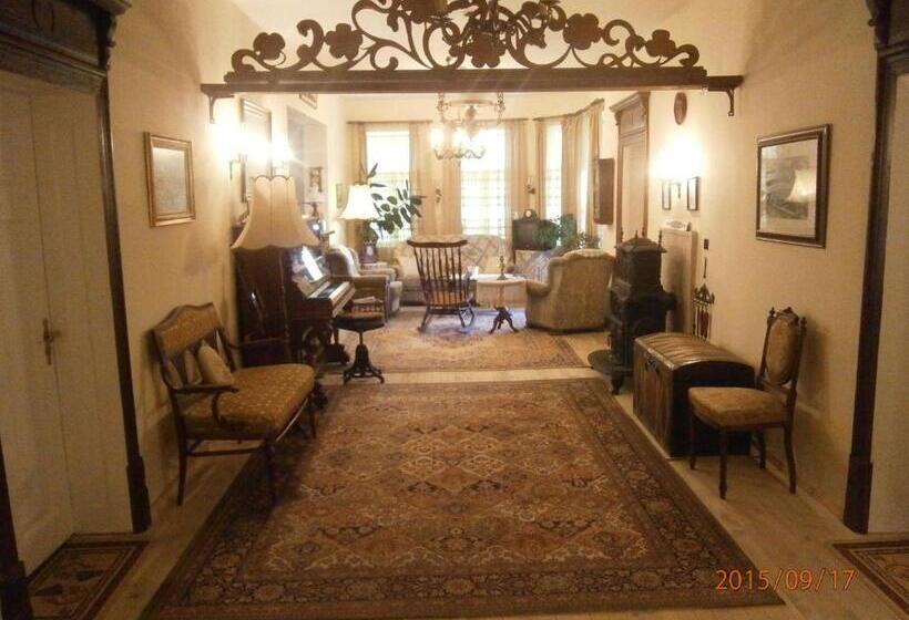 Номер Стандарт, Retro   19th Century Guest House