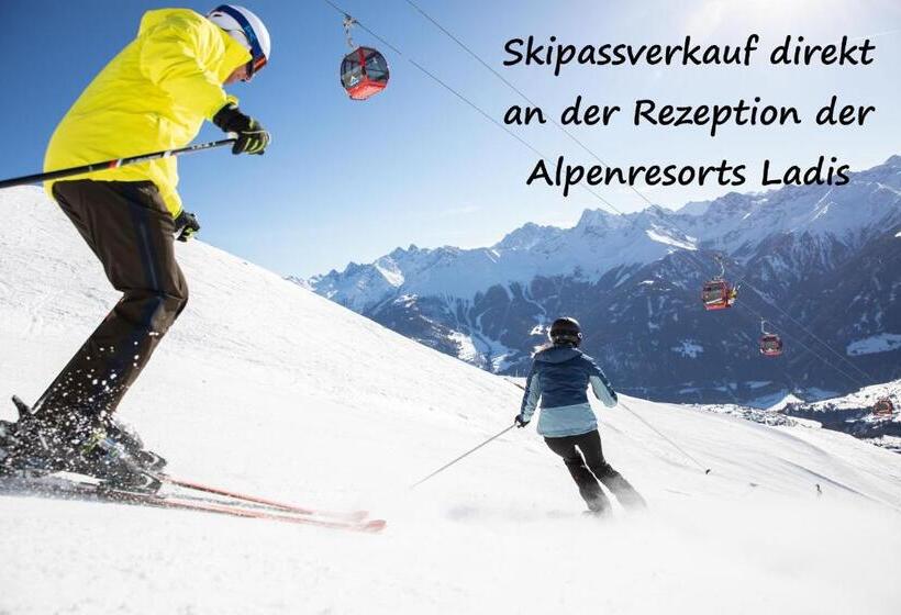 Апартаменты 2 Спальни с Балконом, Alpenapart Ladis Ehemals Alpenapart Alexander