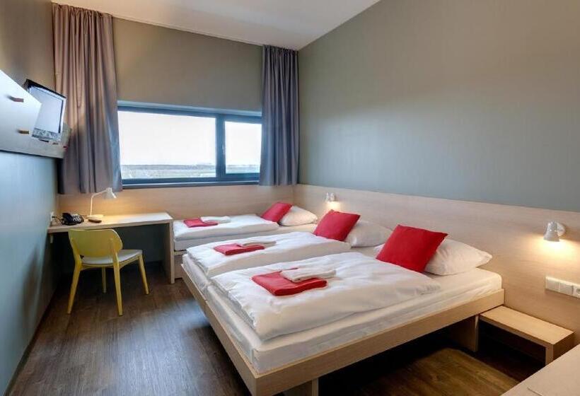 اتاق استاندارد سه نفره, Meininger Hotel Berlin Airport