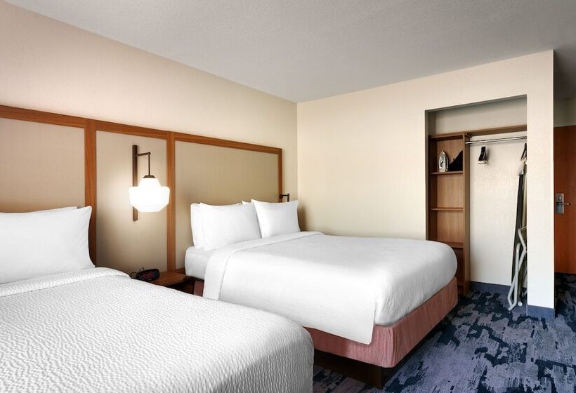 ２ダブルベッドのスタンダードルーム, Fairfield Inn & Suites By Marriott Yakima