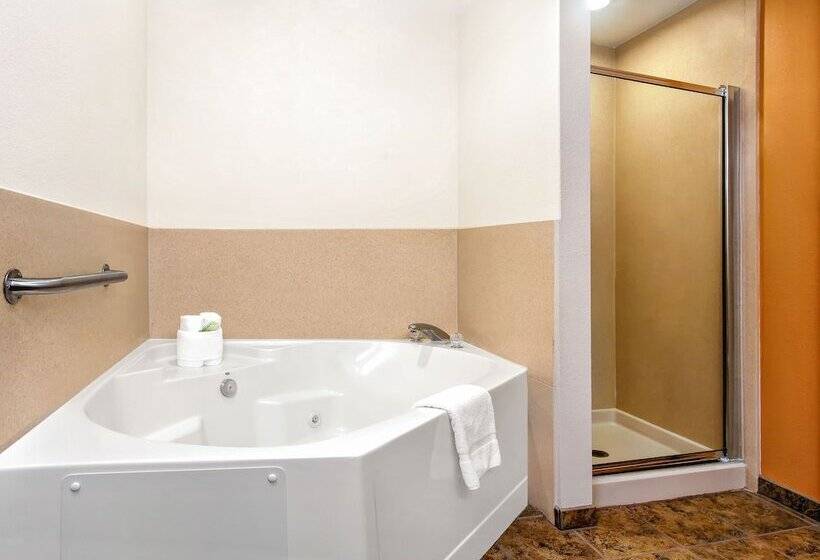 סוויטה, Holiday Inn Express Hotel & Suites Inverness, An Ihg
