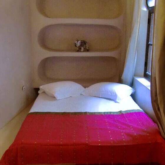 Номер Стандарт, Riad Thaïs