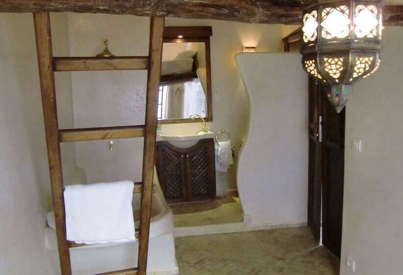 Номер Стандарт, Riad Thaïs