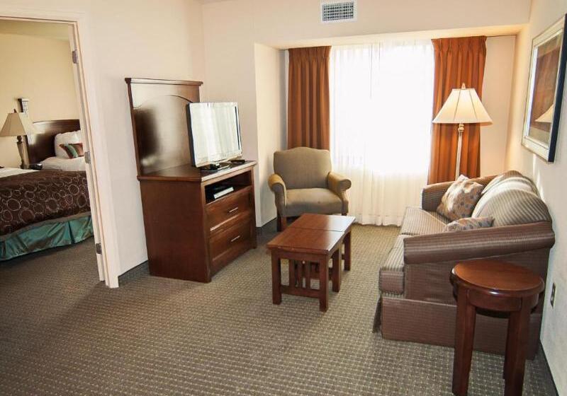 Люкс, Staybridge Suites Wichita, An Ihg