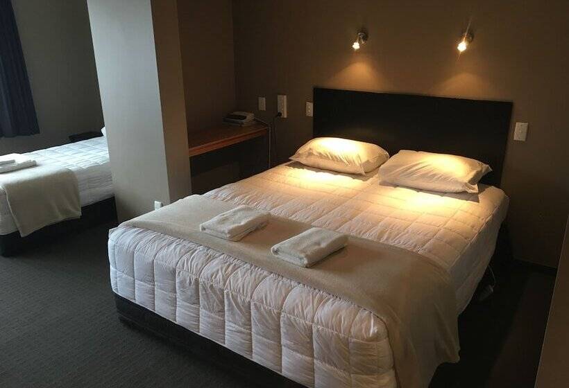 Quarto Superior, Fiordland
