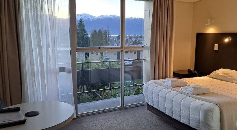 Quarto Estandar, Fiordland