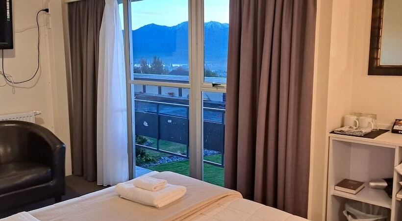 Quarto Deluxe, Fiordland