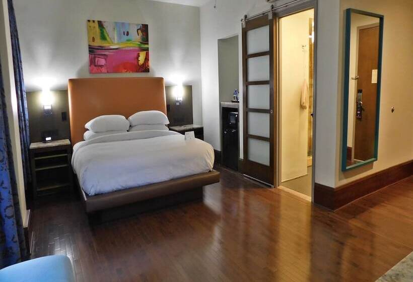 Стандартный Номер Кровать Кинг, The Tudor Arms Hotel Cleveland   A Doubletree By Hilton
