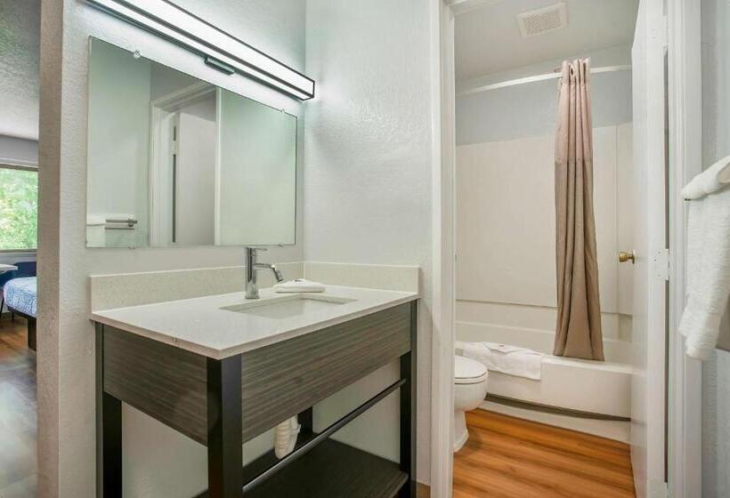 Стандартный Номер Кровать Кинг, Motel 6gresham, Or  Portland