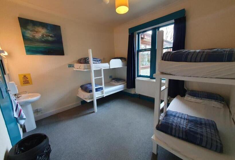 Четырехместный Номер Стандарт, Fort William Backpackers