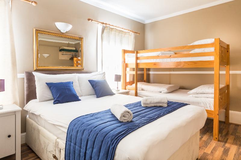 Семейный Номер, Ebury House