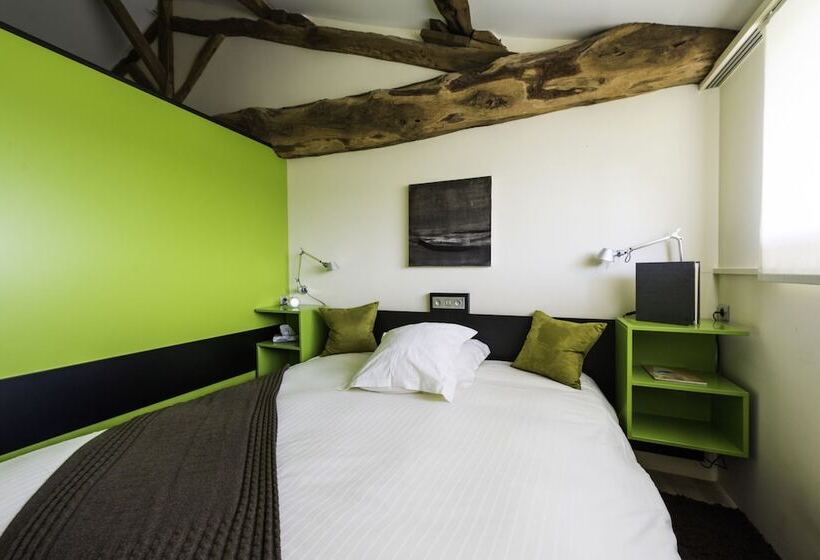 Номер Стандарт, Hôtel Restaurant Le Château De Besseuil, Mâcon Nord   Teritoria