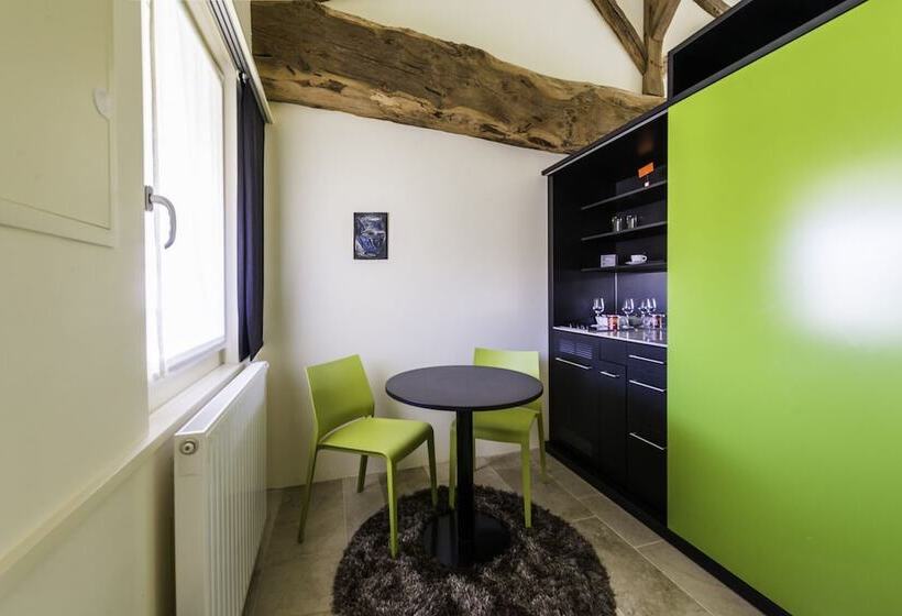 Номер Superior, Hôtel Restaurant Le Château De Besseuil, Mâcon Nord   Teritoria