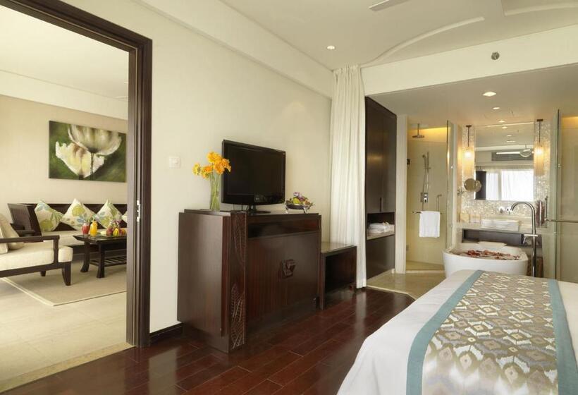 Люкс Premium 2 Спальни, Howard Johnson Resort Sanya Bay