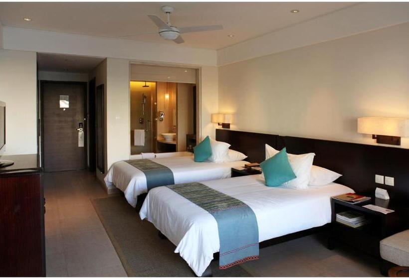 Номер Стандарт Вид на Сад, Howard Johnson Resort Sanya Bay