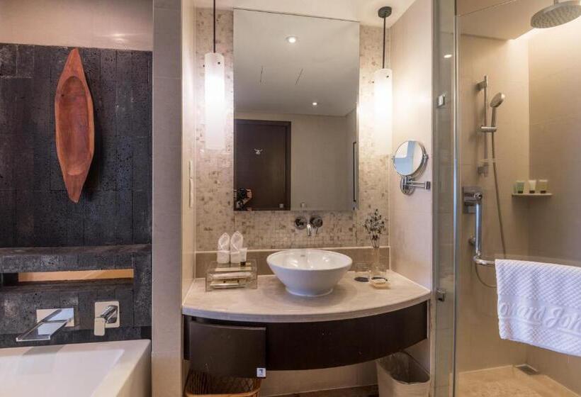 Номер Deluxe Вид на Море, Howard Johnson Resort Sanya Bay