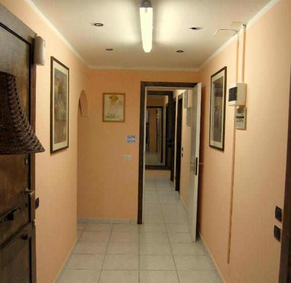 اتاق استاندارد چهار تخته, Star Hostel