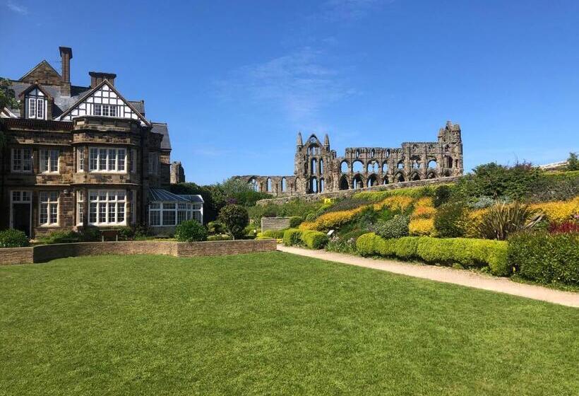 Номер Стандарт, Yha Whitby